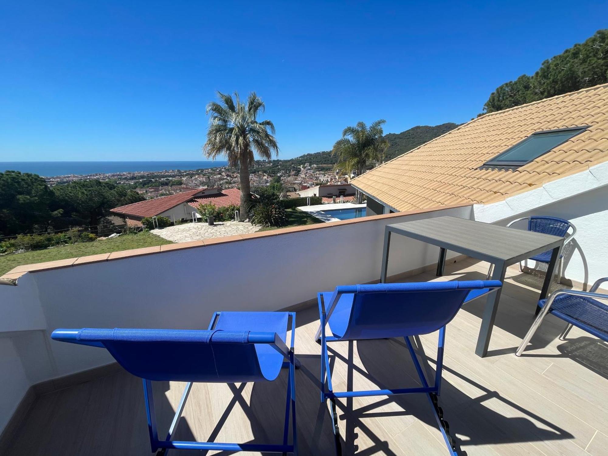 Palm Maresme - Suite With Bathroom And Terrasse With Ocean Views In A Private Villa Vilassar De Dalt Exterior photo